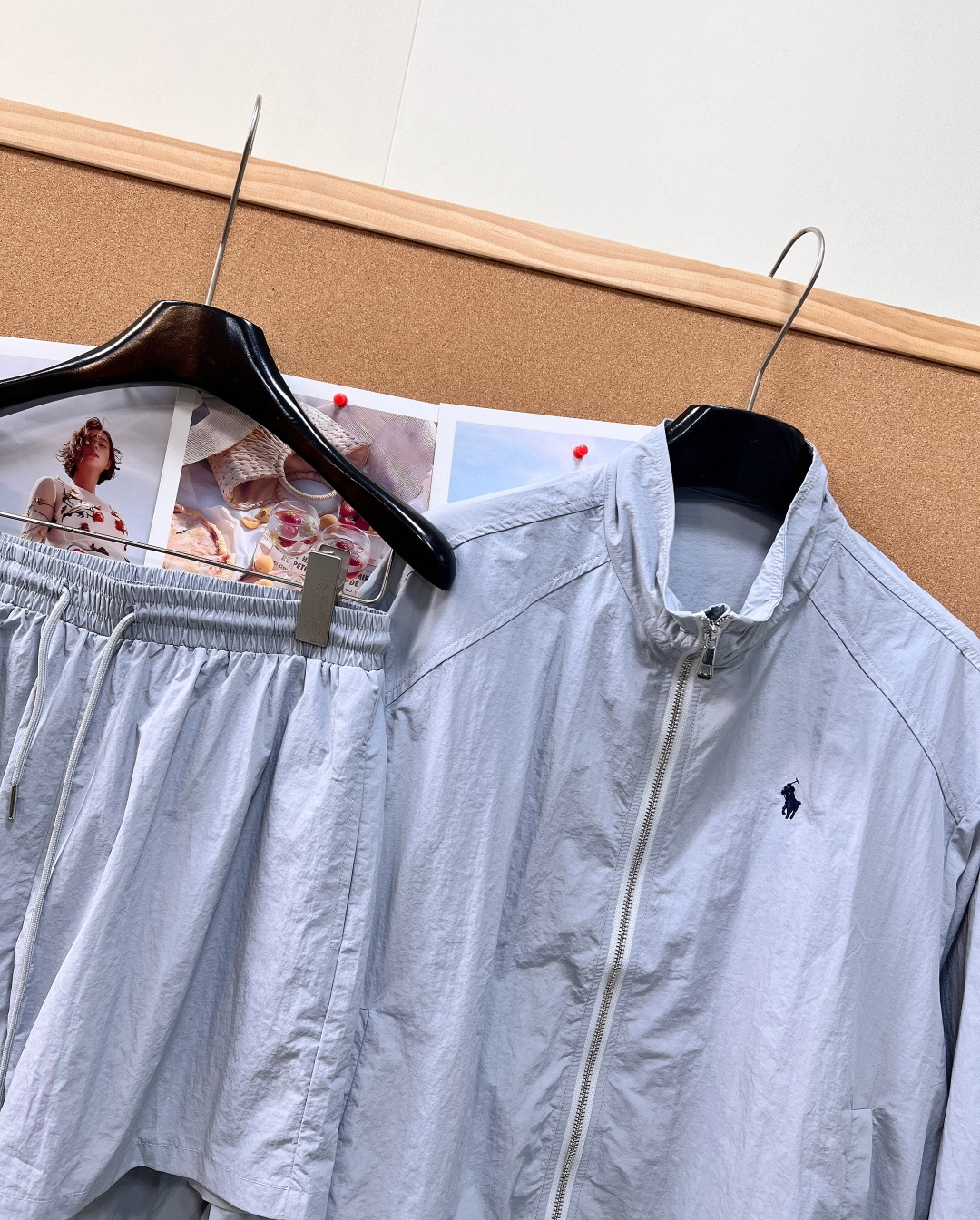 🆕Ralph Lauren小马刺绣两件套直接封神✨一眼沦陷的清爽配色，定制雾霾蓝+温柔奶杏双色可选，低饱和色调巨衬肤色，