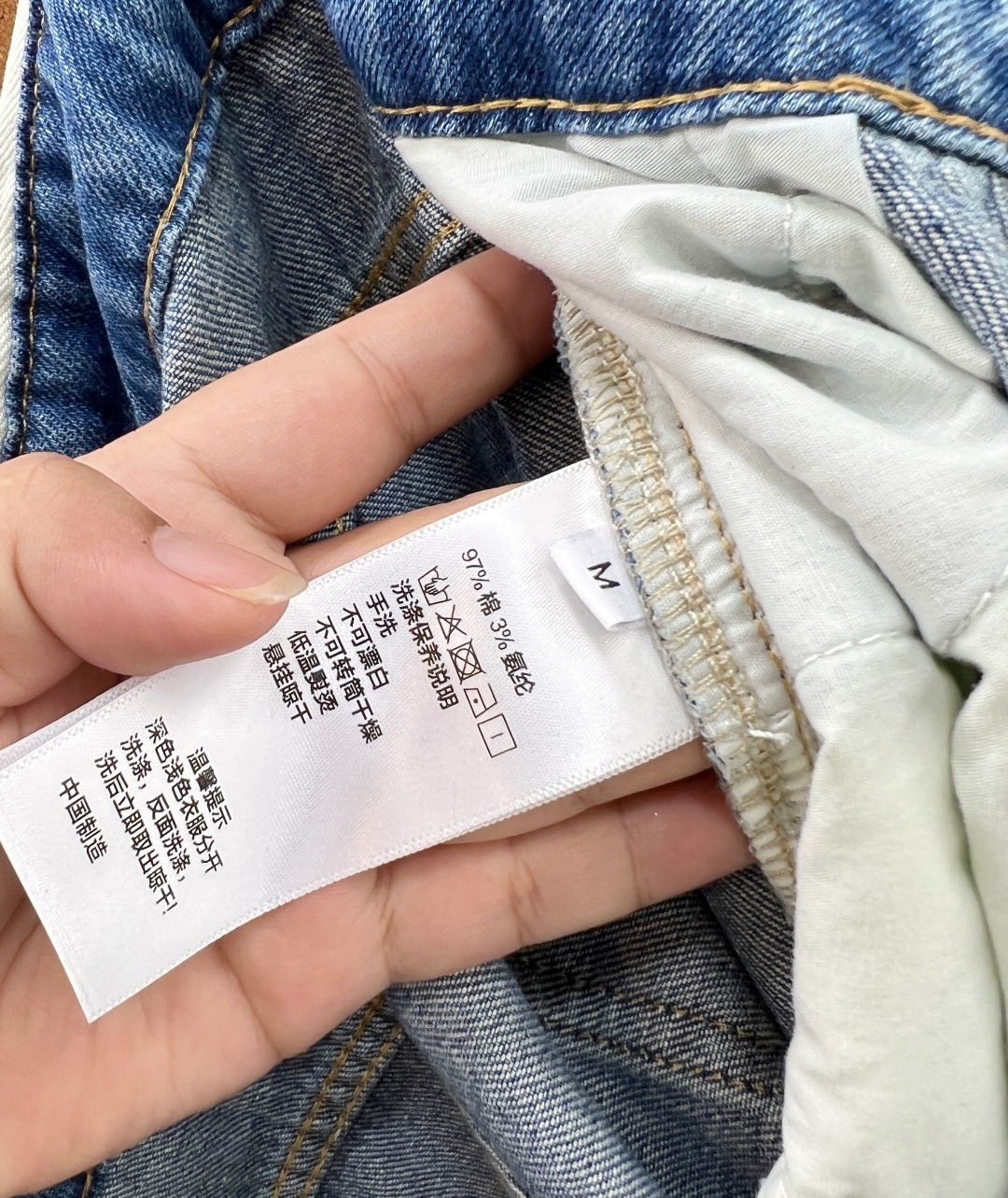 🆕-Chrome hearts克罗心十字架翻边直筒牛仔👖撞色翻折腰头自带辨识度，甜酷暗黑调性拉满，街头出片巨吸睛！ 独特