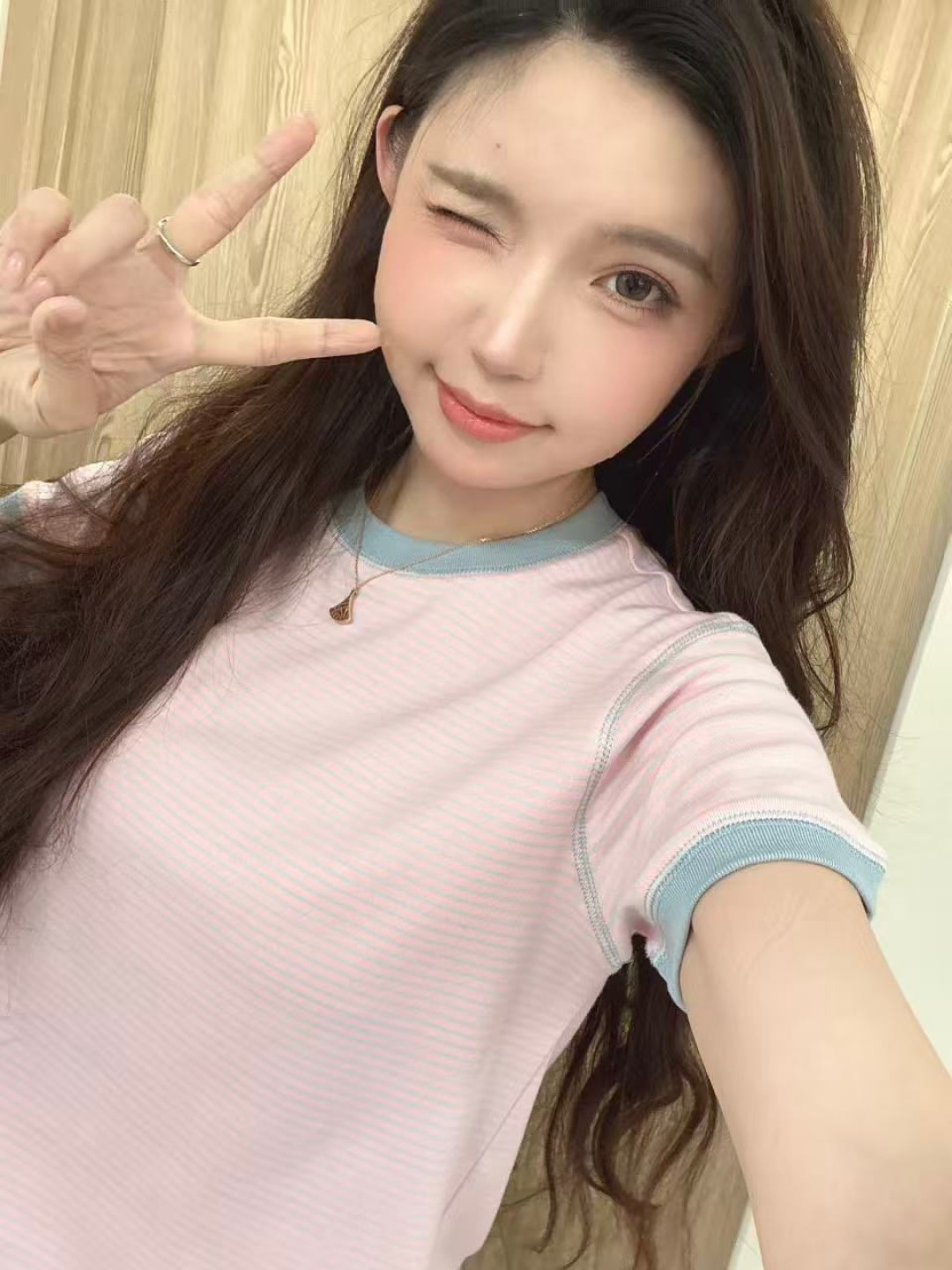 NO:934624,Light pink with blue edges, refreshing and sweet. Unconsciously sweet, just right for daily use.19860909浅粉撞蓝边,清爽又甜妹 不刻意的甜美,日常刚刚好,,,Women's clothing