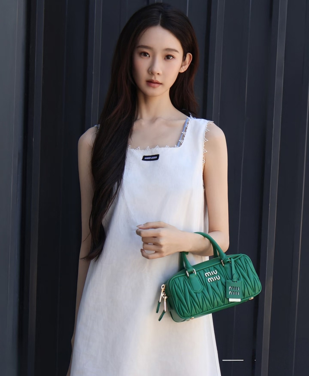 NO:946691,Miumiu’s summer little white dress is clean, refreshing and simple,,miumiu,skirts,19860909Miumiu夏天的小白裙干净 清爽 简单,,miumiu,skirts,,Women's clothing