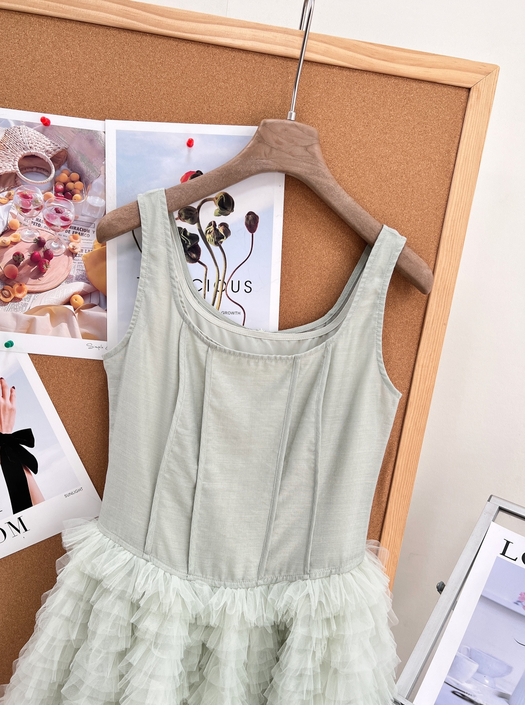 🆕AVENEMENT 26SS鱼骨芭蕾吊带裙💚🤍春夏专属温柔芭蕾裙，浅紫、豆绿两款清浅色系，柔光质感自带朦胧滤镜，清冷温