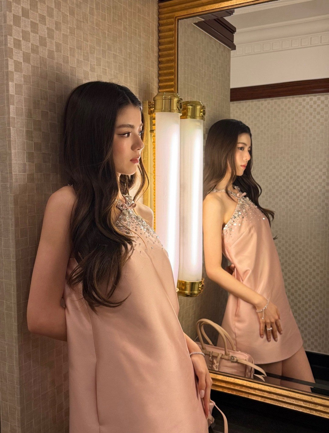 NO:957378,Upper body reference picture,,19860909上身参考图,,,Women's clothing