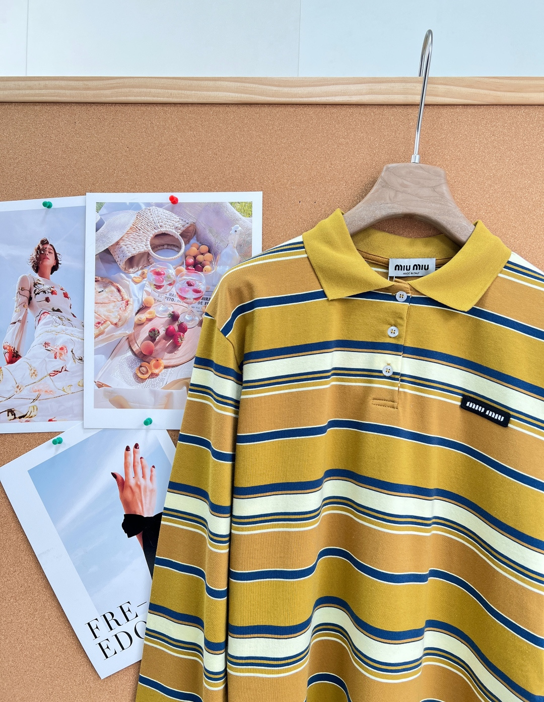 🆕 MIU MIU 撞色条纹字母徽标POLO领长袖 火得一塌糊涂的miu polo,怎么都好搭。什么神仙配色啊!复古感十 🆕 MIU MIU 撞色条纹字母徽标POLO领长袖 火得一塌糊涂的miu polo,怎么都好搭。什么神仙配色啊!复古感十