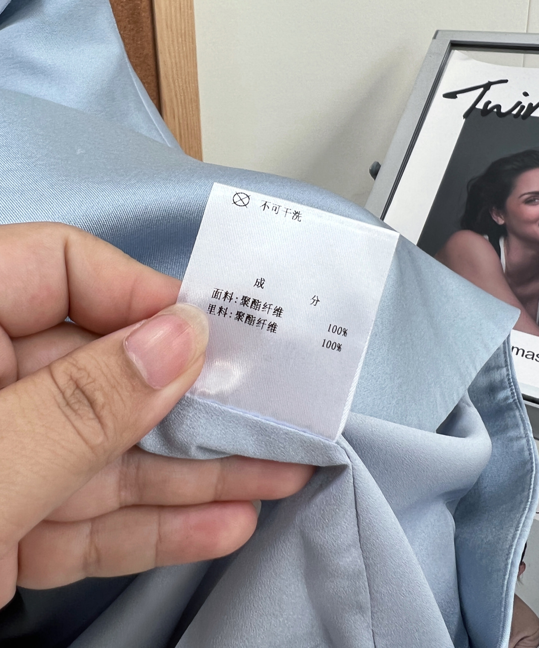 🆕Aivei新款三色缎面钉珠连衣裙,美到失语,本年度少女感天花板无袖短裙上新!粉/浅蓝/黑三色全覆盖,温柔、清透、冷艳风 🆕Aivei新款三色缎面钉珠连衣裙,美到失语,本年度少女感天花板无袖短裙上新!粉/浅蓝/黑三色全覆盖,温柔、清透、冷艳风