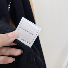 🆕CHANEL2026秋冬羊绒金扣针织开衫,驼色/黑色高级百搭,妥妥法式通勤千金标配,温柔显贵质感拉满! 甄选细腻羊绒针 🆕CHANEL2026秋冬羊绒金扣针织开衫,驼色/黑色高级百搭,妥妥法式通勤千金标配,温柔显贵质感拉满! 甄选细腻羊绒针