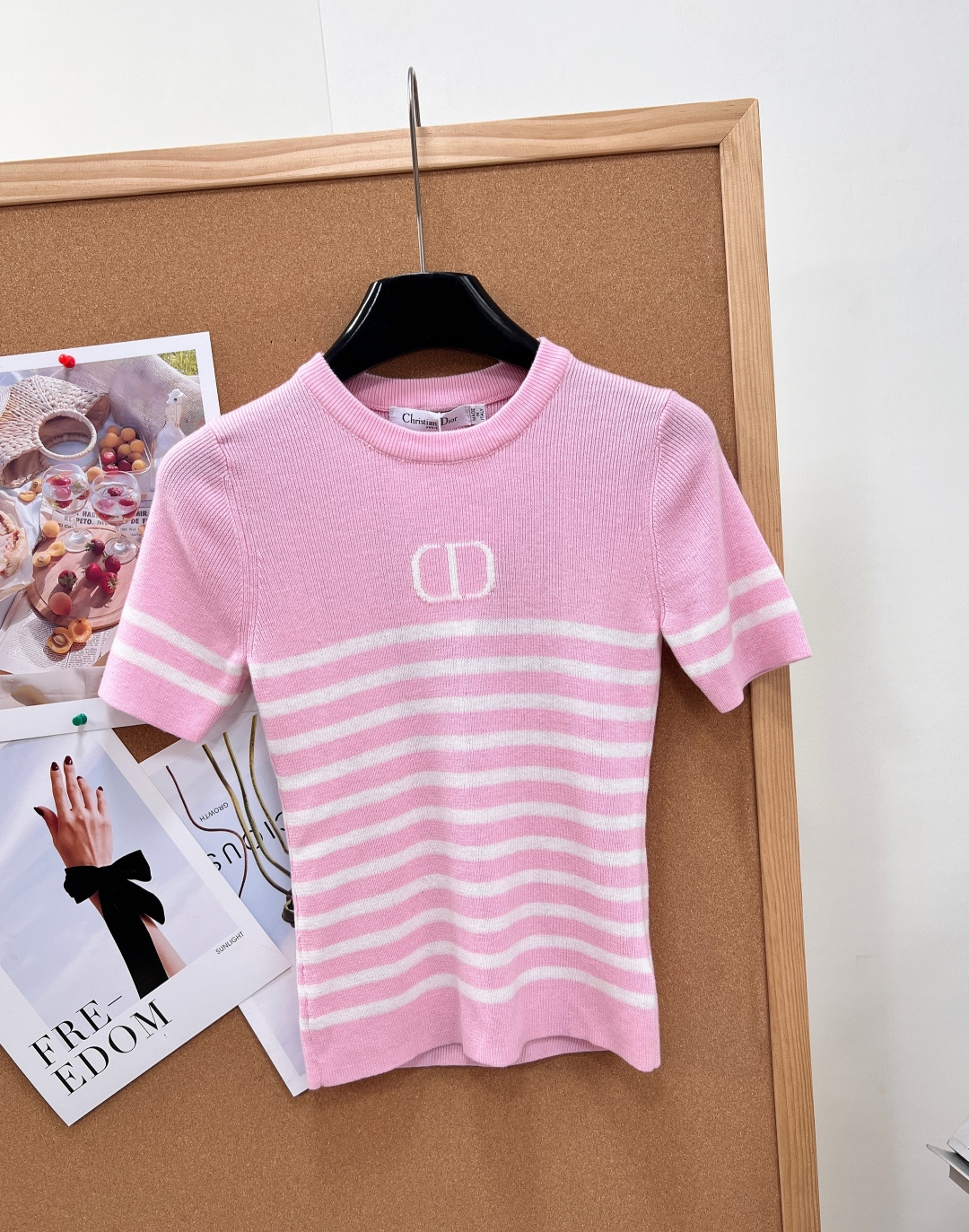 🆕Dior 26Ss新款撞色条纹针织短袖，法式简约千金本命上衣，谁能拒绝温柔又耐看的撞色条纹小针织！三色任选，黑色/白粉