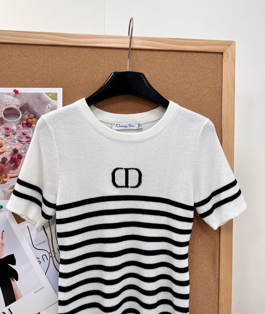 🆕Dior 26Ss新款撞色条纹针织短袖，法式简约千金本命上衣，谁能拒绝温柔又耐看的撞色条纹小针织！三色任选，黑色/白粉