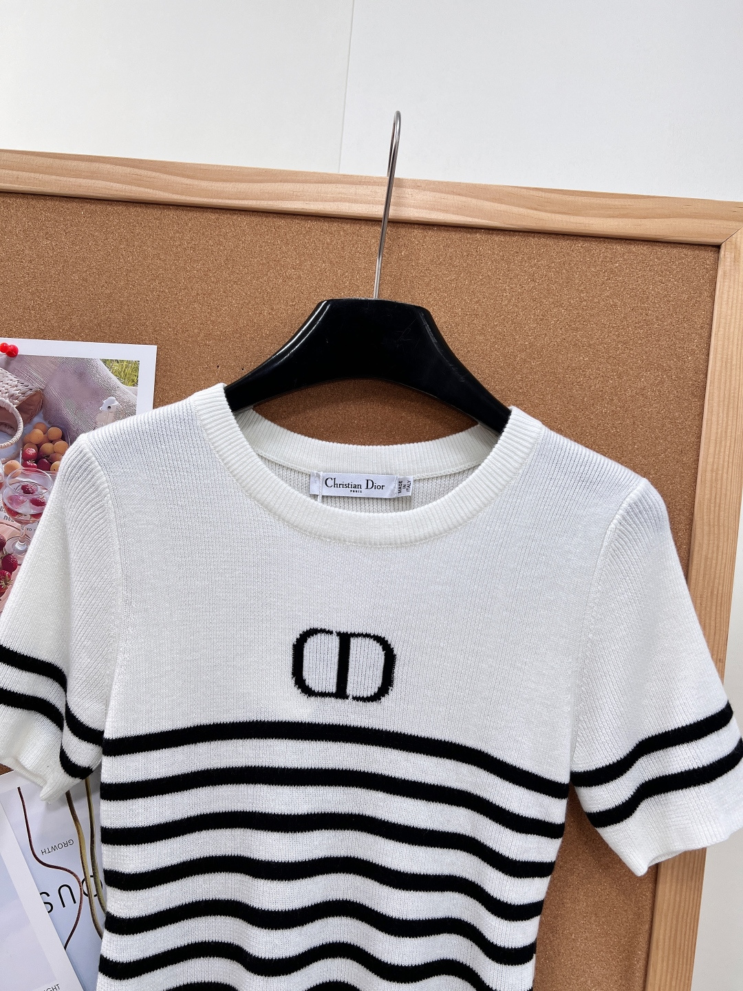 🆕Dior 26Ss新款撞色条纹针织短袖，法式简约千金本命上衣，谁能拒绝温柔又耐看的撞色条纹小针织！三色任选，黑色/白粉