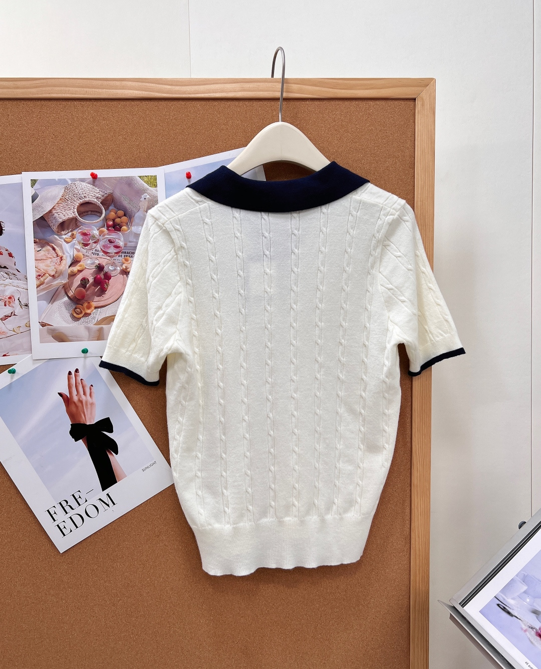 🆕Ralph Lauren撞色翻领麻花纹针织短袖 ，撞色Polo针织短袖太温柔✨经典双色撞色翻领+通体竖条麻花肌理，美式