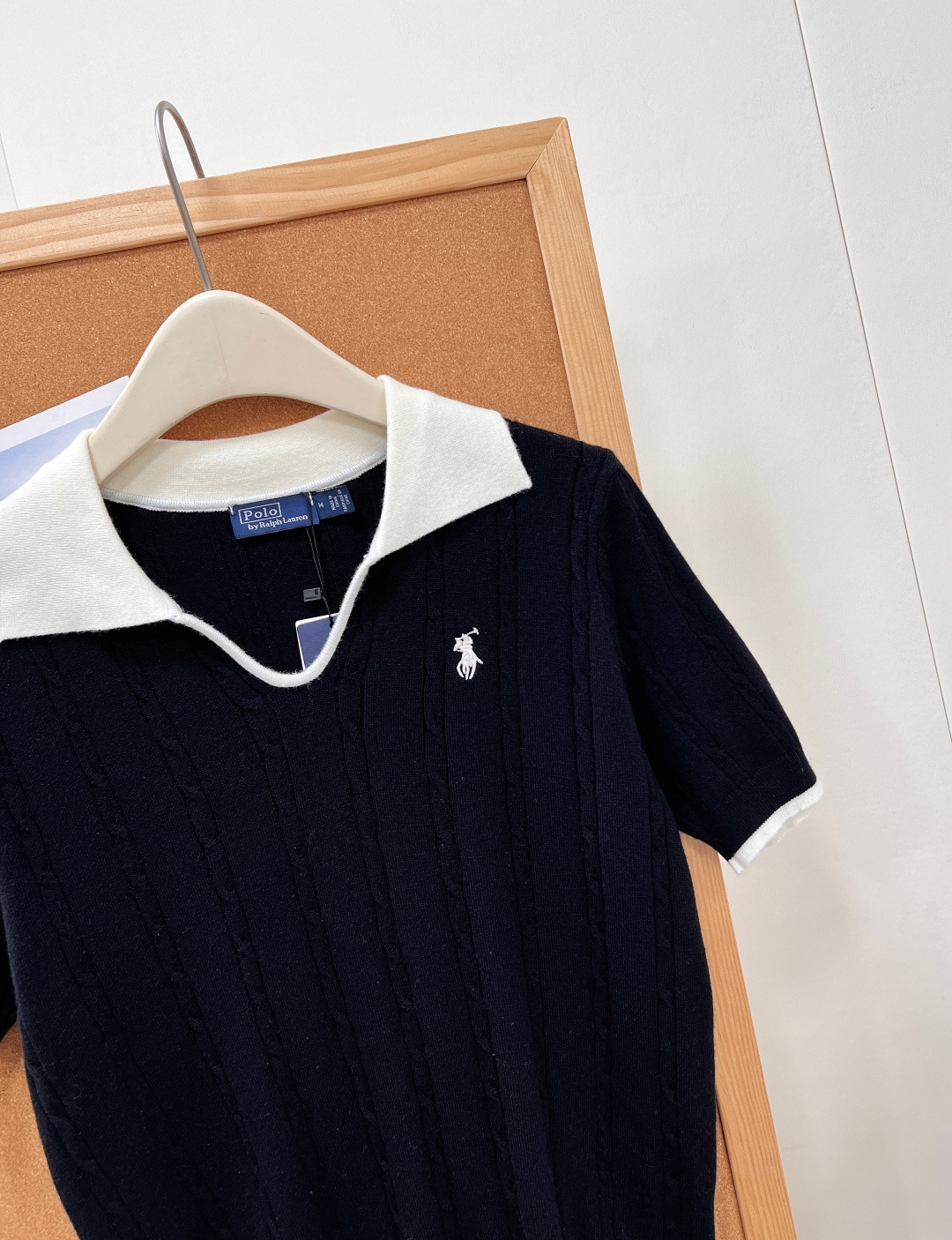 🆕Ralph Lauren撞色翻领麻花纹针织短袖 ,撞色Polo针织短袖太温柔✨经典双色撞色翻领+通体竖条麻花肌理,美式 🆕Ralph Lauren撞色翻领麻花纹针织短袖 ,撞色Polo针织短袖太温柔✨经典双色撞色翻领+通体竖条麻花肌理,美式