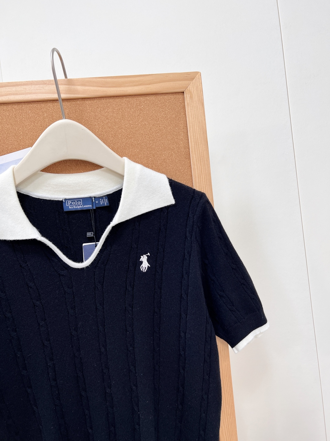 🆕Ralph Lauren撞色翻领麻花纹针织短袖 ,撞色Polo针织短袖太温柔✨经典双色撞色翻领+通体竖条麻花肌理,美式 🆕Ralph Lauren撞色翻领麻花纹针织短袖 ,撞色Polo针织短袖太温柔✨经典双色撞色翻领+通体竖条麻花肌理,美式