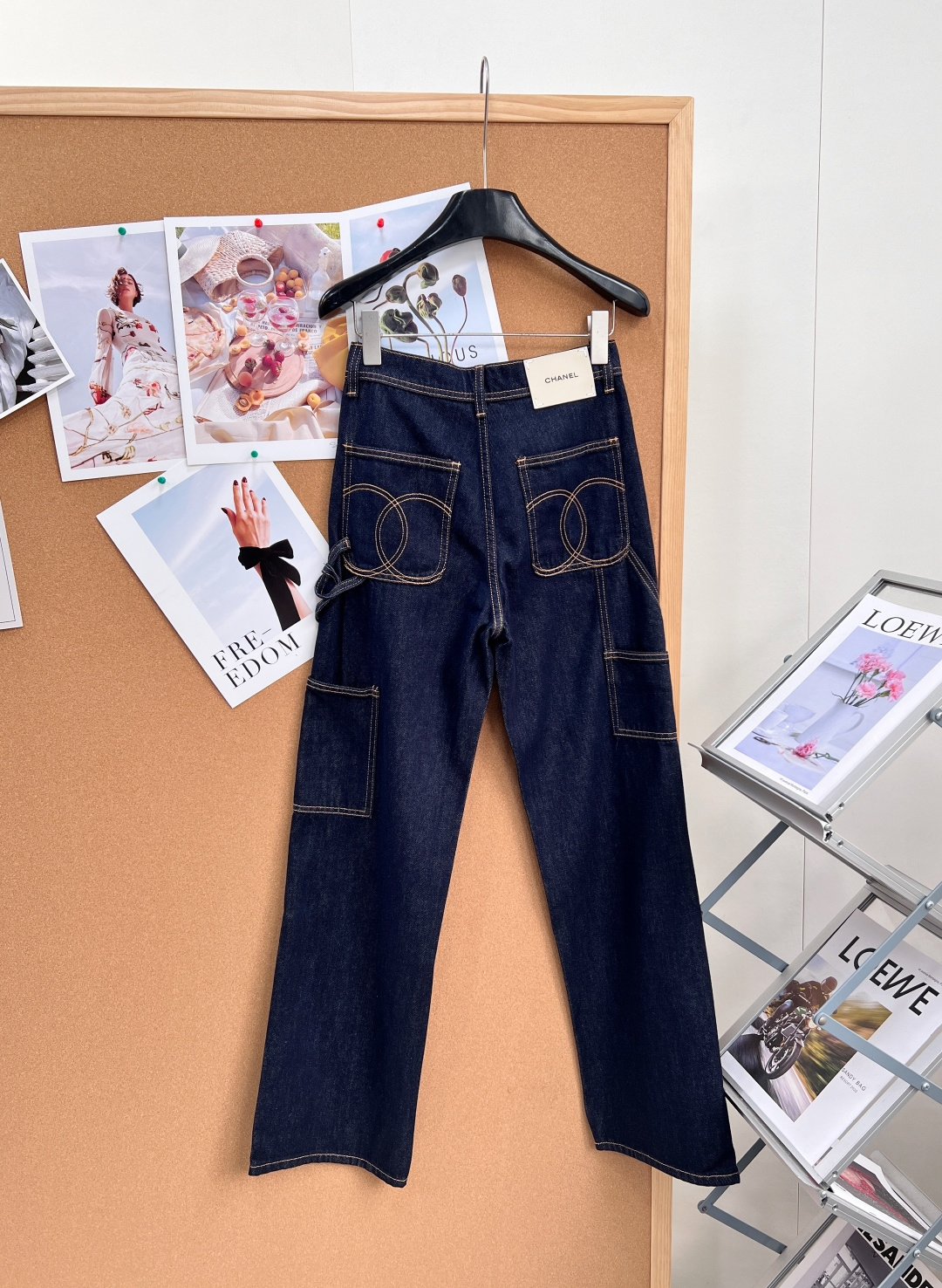 🆕Chanel 26SS三色工装直筒牛仔裤,三色任选!法式松弛老钱风牛仔裤✨ 深藏青/水洗浅蓝/奶白三色齐发,把随性贵气 🆕Chanel 26SS三色工装直筒牛仔裤,三色任选!法式松弛老钱风牛仔裤✨ 深藏青/水洗浅蓝/奶白三色齐发,把随性贵气