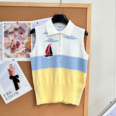 🆕Thom Browne 撞色帆船刺绣Polo针织马甲 26TB新款帆船拼色针织马甲 四季叠穿无压力💪 -三段式奶白+浅 🆕Thom Browne 撞色帆船刺绣Polo针织马甲 26TB新款帆船拼色针织马甲 四季叠穿无压力💪 -三段式奶白+浅