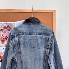 🆕MiuMiu26秋冬复古皮领牛仔外套封神,秋冬重磅新品Miu皮领牛仔夹克终于现货!女明星私服出镜率超高,复古美拉德氛围 🆕MiuMiu26秋冬复古皮领牛仔外套封神,秋冬重磅新品Miu皮领牛仔夹克终于现货!女明星私服出镜率超高,复古美拉德氛围