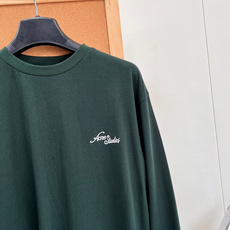🆕Acne Studios 2026秋款新款长袖,圆领宽松版型,上身便显得十分随性和自然,胸前Acne Studios的 🆕Acne Studios 2026秋款新款长袖,圆领宽松版型,上身便显得十分随性和自然,胸前Acne Studios的