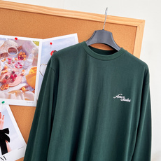 🆕Acne Studios 2026秋款新款长袖,圆领宽松版型,上身便显得十分随性和自然,胸前Acne Studios的 🆕Acne Studios 2026秋款新款长袖,圆领宽松版型,上身便显得十分随性和自然,胸前Acne Studios的