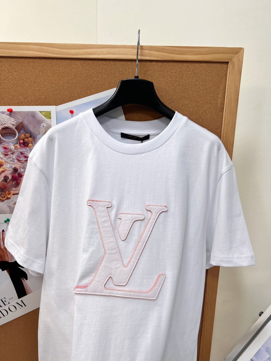 louis vuitton pink lv applique t shirt