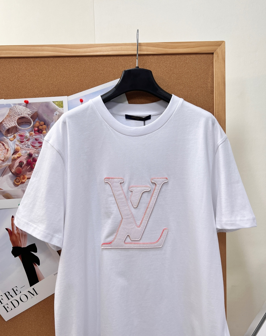 louis vuitton pink lv applique t shirt