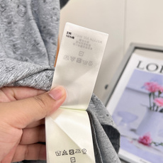 🆕LOUIS VUITTON26秋冬新品暗纹满印老花短袖T恤,低调才是高级感天花板✨花灰底色搭配暗调满印老花肌理,若隐若 🆕LOUIS VUITTON26秋冬新品暗纹满印老花短袖T恤,低调才是高级感天花板✨花灰底色搭配暗调满印老花肌理,若隐若
