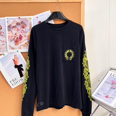 🆕 CHROME HEARTS 克罗心梵文马蹄麒麟臂长袖T恤,颠覆经典,暗黑美学再升级!以标志性十字马蹄元素为灵感,注入 🆕 CHROME HEARTS 克罗心梵文马蹄麒麟臂长袖T恤,颠覆经典,暗黑美学再升级!以标志性十字马蹄元素为灵感,注入