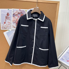 🆕CHANEL小香新款撞色翻领口袋外套,甄选100%全棉梭织面料,经预缩定型后整理,布面肌理清晰,兼具挺括度与垂坠悬感, 🆕CHANEL小香新款撞色翻领口袋外套,甄选100%全棉梭织面料,经预缩定型后整理,布面肌理清晰,兼具挺括度与垂坠悬感,