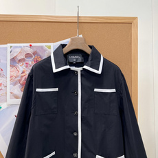 🆕CHANEL小香新款撞色翻领口袋外套,甄选100%全棉梭织面料,经预缩定型后整理,布面肌理清晰,兼具挺括度与垂坠悬感, 🆕CHANEL小香新款撞色翻领口袋外套,甄选100%全棉梭织面料,经预缩定型后整理,布面肌理清晰,兼具挺括度与垂坠悬感,