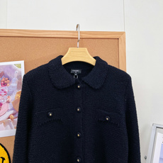 🆕CHANEL小香风娃娃领镂空针织开衫,温柔千金天花板,精致娃娃翻领,花边波浪剪裁自带甜美氛围感,蜂窝粗针织肌理,领口、 🆕CHANEL小香风娃娃领镂空针织开衫,温柔千金天花板,精致娃娃翻领,花边波浪剪裁自带甜美氛围感,蜂窝粗针织肌理,领口、