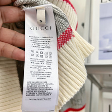 🆕Gucci26新款GG提花开衫,甜酷轻奢氛围感,重磅上新三色可选的Gucci针织开衫!全身满铺GG提花,肌理感十足,一 🆕Gucci26新款GG提花开衫,甜酷轻奢氛围感,重磅上新三色可选的Gucci针织开衫!全身满铺GG提花,肌理感十足,一