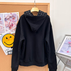 🆕LOUIS VUITTON老花内衬花绳连帽卫衣,低调暗藏巧思的奢感单品,原版开发|380g高克重纯棉毛圈料,重磅双纱针 🆕LOUIS VUITTON老花内衬花绳连帽卫衣,低调暗藏巧思的奢感单品,原版开发|380g高克重纯棉毛圈料,重磅双纱针
