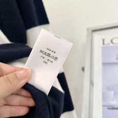 🆕DIOR26新款条纹圆领羊毛针织衫,温柔氛围感天花板,100%纯羊毛面料🥛软糯细腻,上手自带柔光质感,两个配色直接戳中 🆕DIOR26新款条纹圆领羊毛针织衫,温柔氛围感天花板,100%纯羊毛面料🥛软糯细腻,上手自带柔光质感,两个配色直接戳中