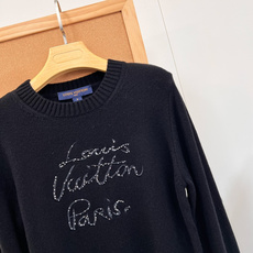 🆕LOUIS VUITTON26早秋新款珠片刺绣羊毛毛衣,低调闪钻高级感✨原版开发|100%羊毛面料,软糯亲肤,上身轻盈 🆕LOUIS VUITTON26早秋新款珠片刺绣羊毛毛衣,低调闪钻高级感✨原版开发|100%羊毛面料,软糯亲肤,上身轻盈