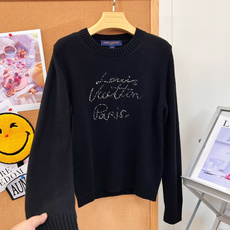 🆕LOUIS VUITTON26早秋新款珠片刺绣羊毛毛衣,低调闪钻高级感✨原版开发|100%羊毛面料,软糯亲肤,上身轻盈 🆕LOUIS VUITTON26早秋新款珠片刺绣羊毛毛衣,低调闪钻高级感✨原版开发|100%羊毛面料,软糯亲肤,上身轻盈