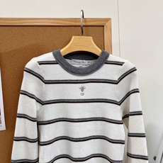 🆕Dior小蜜蜂条纹坑条针织打底|内搭王者三件色,秋冬刚需修身打底,三色齐发✨圆领坑条竖纹织法,自带显瘦buff,贴合身 🆕Dior小蜜蜂条纹坑条针织打底|内搭王者三件色,秋冬刚需修身打底,三色齐发✨圆领坑条竖纹织法,自带显瘦buff,贴合身