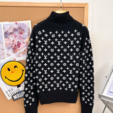 🆕LOUIS VUITTON26新款高领针织毛衣|重工满幅立体提花✨ 原版开发!秋冬贵气内搭天花板,三色齐发 整件满铺立 🆕LOUIS VUITTON26新款高领针织毛衣|重工满幅立体提花✨ 原版开发!秋冬贵气内搭天花板,三色齐发 整件满铺立