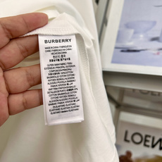 🆕Burberry 26新款格纹爱心圆领长袖T恤,原版开发,面料:精选柔软亲肤棉料,触感顺滑透气,自带自然垂感,上身不闷 🆕Burberry 26新款格纹爱心圆领长袖T恤,原版开发,面料:精选柔软亲肤棉料,触感顺滑透气,自带自然垂感,上身不闷