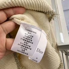 🆕Dior 26秋冬星星圆领针织毛衣|原版开发 面料:精选细腻针织纱线,触感柔软温润,上身亲肤不扎,保暖度适配秋冬,织物 🆕Dior 26秋冬星星圆领针织毛衣|原版开发 面料:精选细腻针织纱线,触感柔软温润,上身亲肤不扎,保暖度适配秋冬,织物