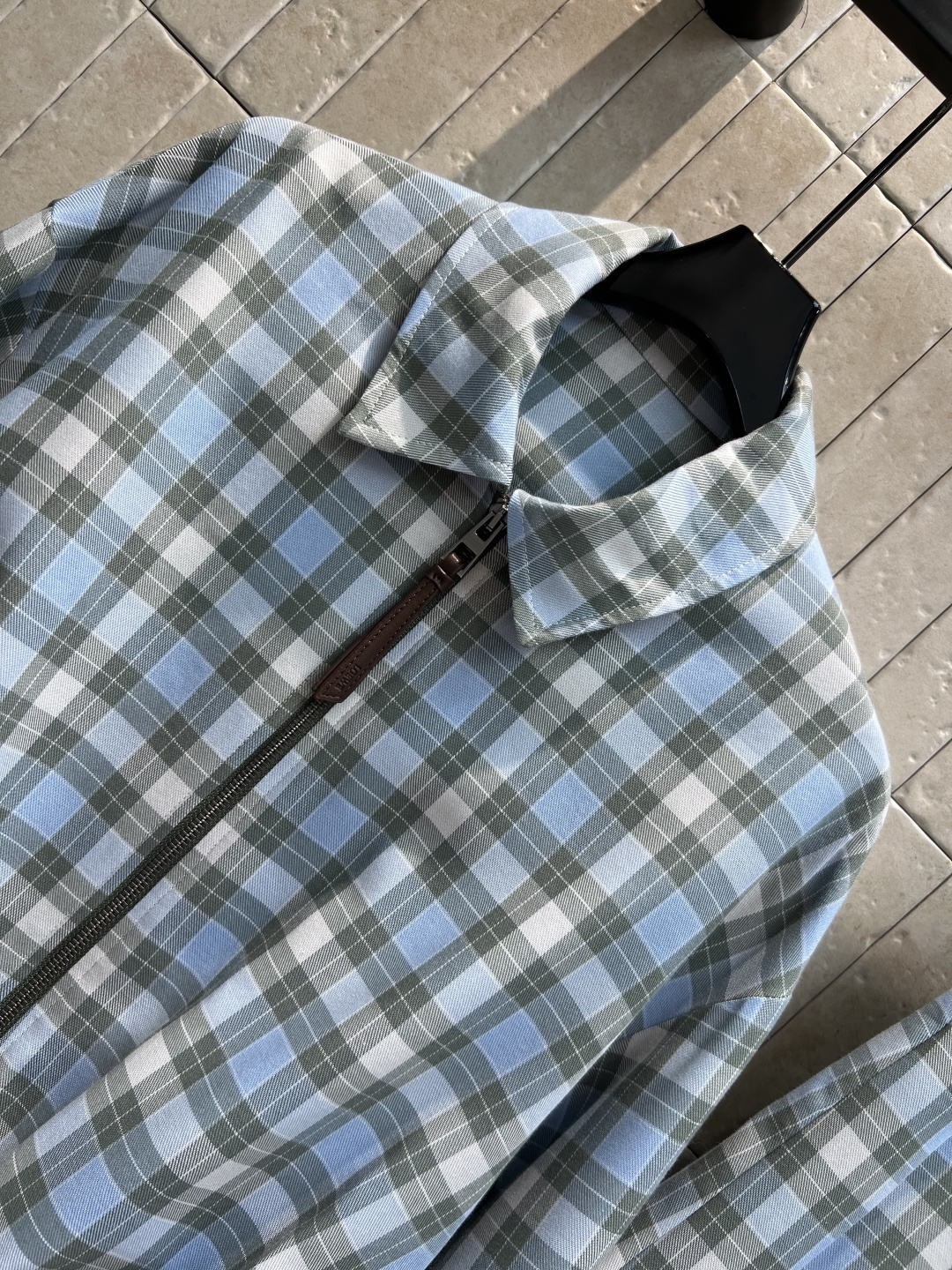 LW家 25早秋新款 格纹套装 翻领褶皱外套+搭片半身裙 文艺的复古风 自带减龄感的少女风气质 经典的立