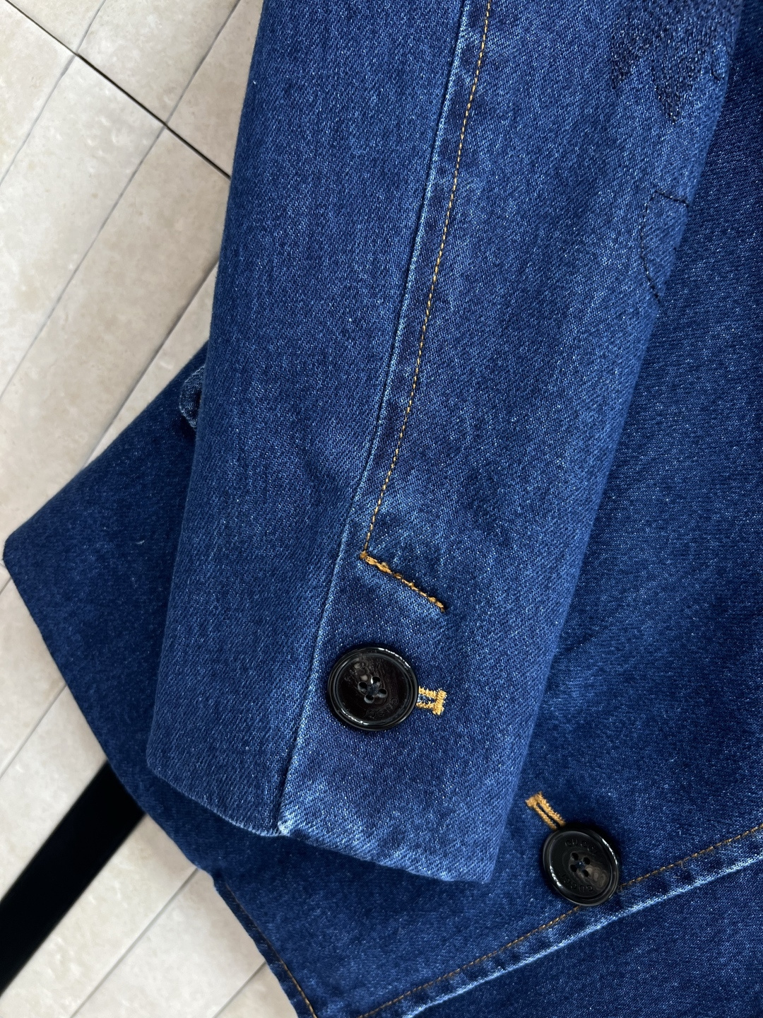 G家 25早秋新款 刺绣牛仔夹克外套 重工刺绣花卉图案装饰 减龄又俏皮 怀旧复古街头美感造型神器 定制l