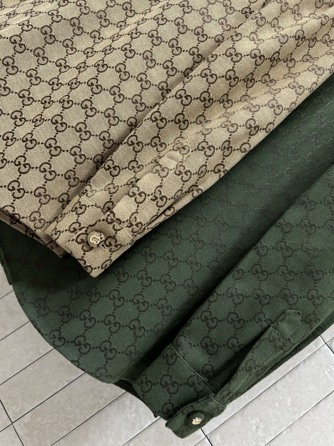 G家 25早秋新款 双G提花皮革翻领衬衫 演绎文艺复古风 减龄学院立领衬衫外套 皮革拼接翻领设计 经典的