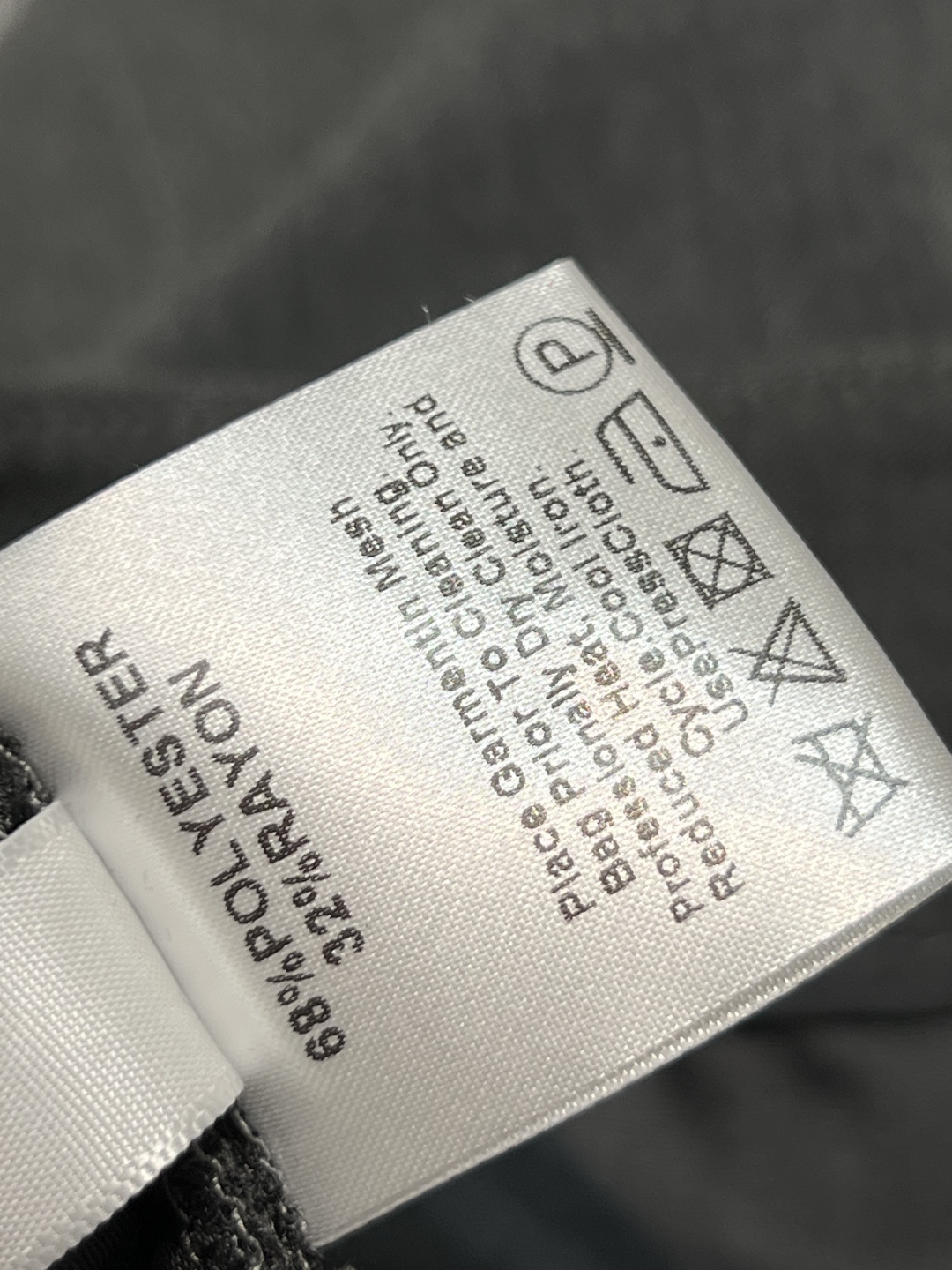 D家 25早秋新款 腰带装饰拼接蕾丝半裙 妥妥的显腿长 高腰A字版型 轻松将腰部和臀部修饰的很好 两侧开