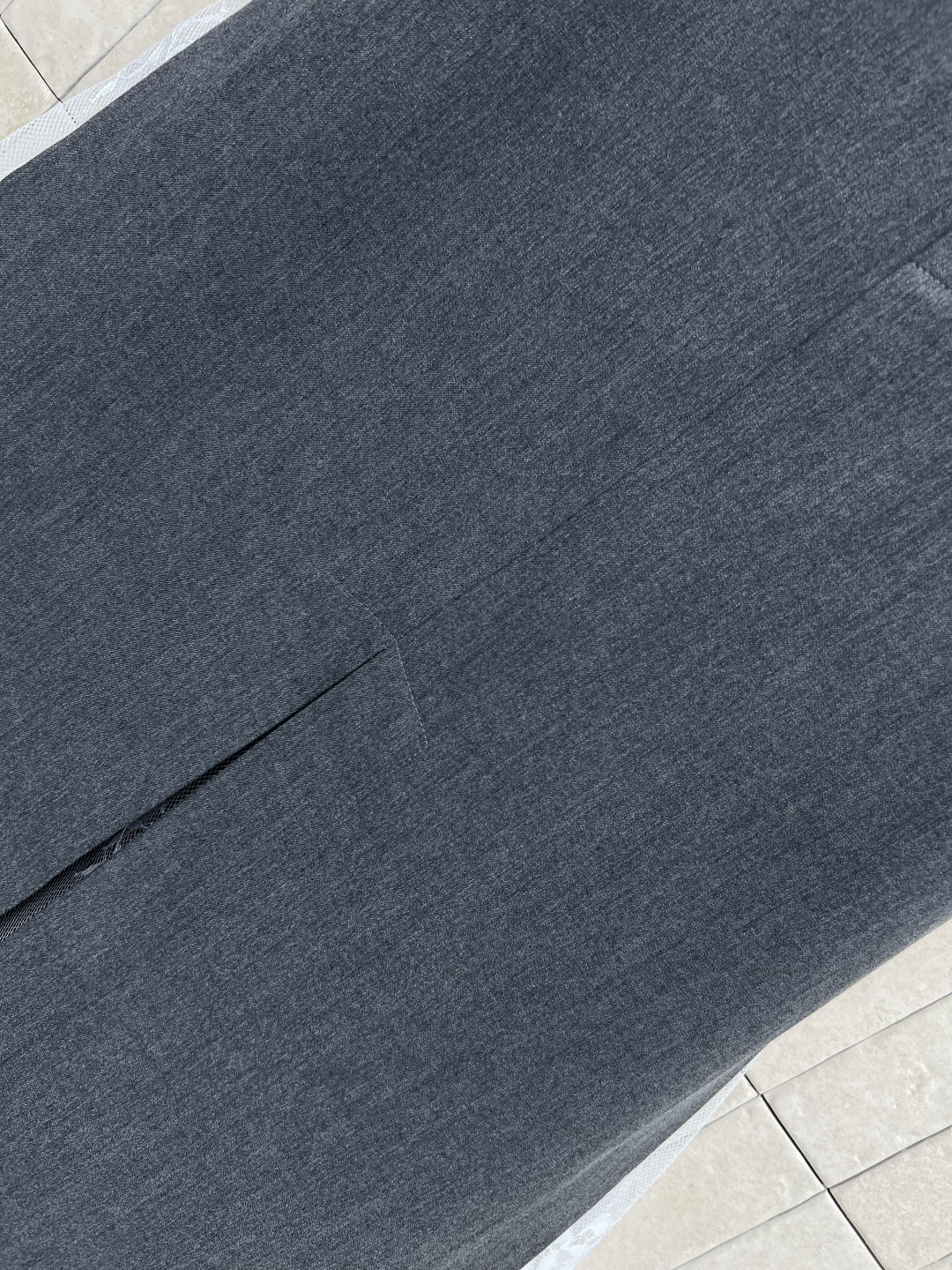 D家 25早秋新款 腰带装饰拼接蕾丝半裙 妥妥的显腿长 高腰A字版型 轻松将腰部和臀部修饰的很好 两侧开