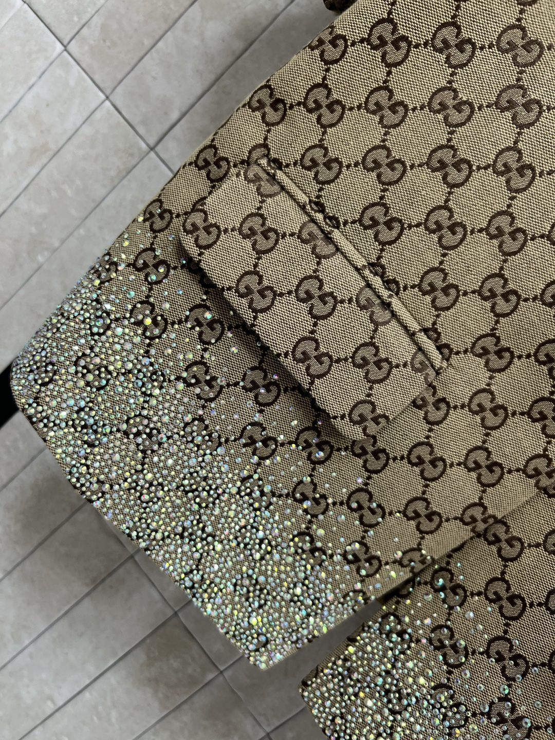 G家 25早秋新款 双G提花烫钻系列 翻领短袖衬衣+短袖连衣裙+包臀短裙 定制经典咖色双G提花面料 下摆