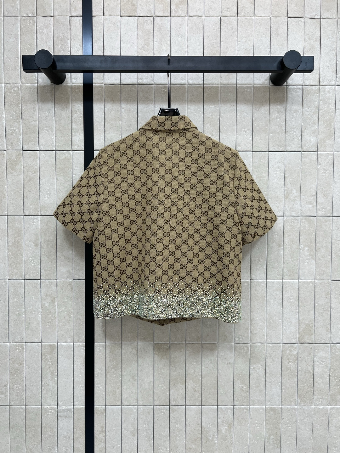 G家 25早秋新款 双G提花烫钻系列 翻领短袖衬衣+短袖连衣裙+包臀短裙 定制经典咖色双G提花面料 下摆