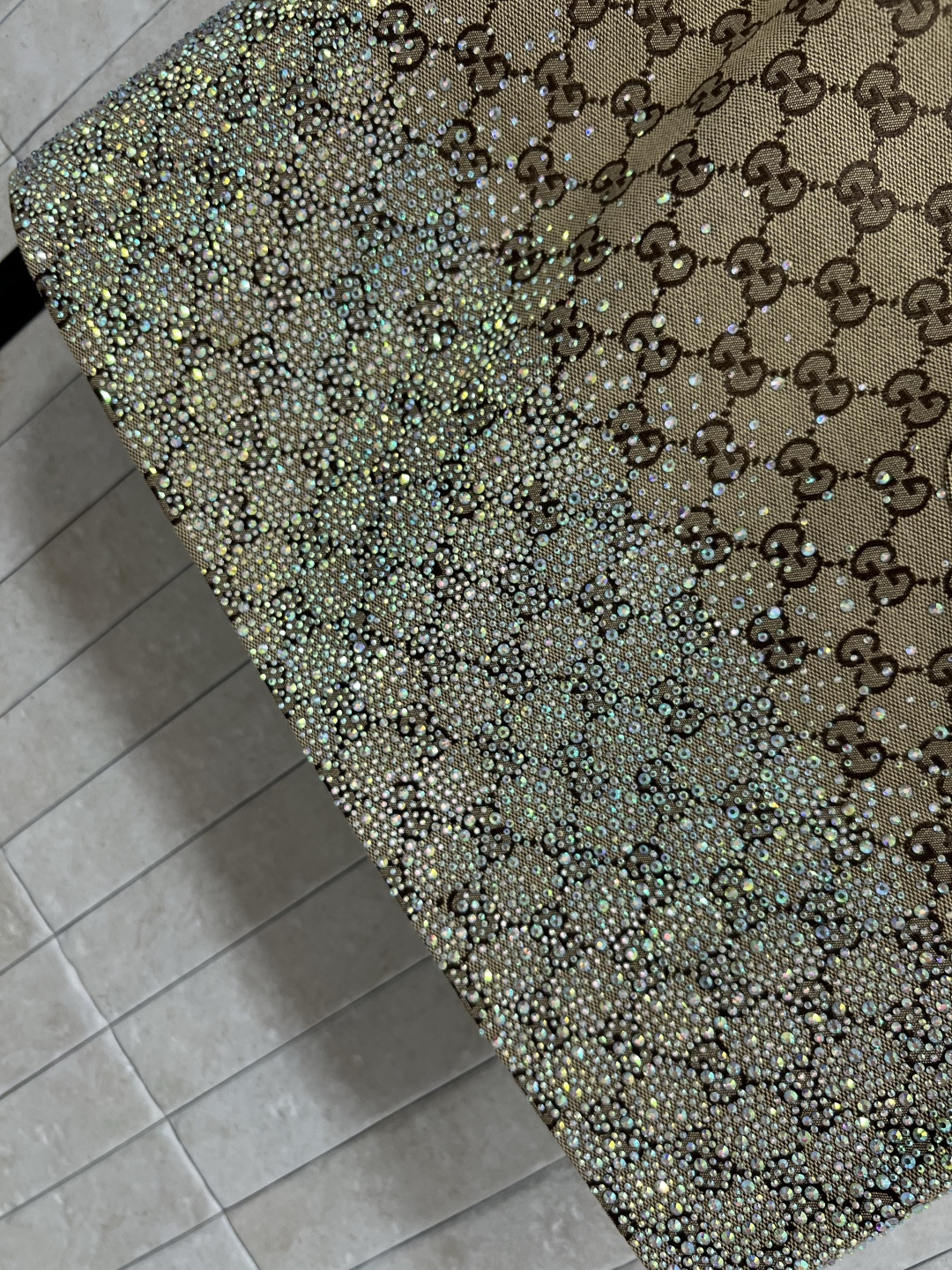 G家 25早秋新款 双G提花烫钻系列 翻领短袖衬衣+短袖连衣裙+包臀短裙 定制经典咖色双G提花面料 下摆