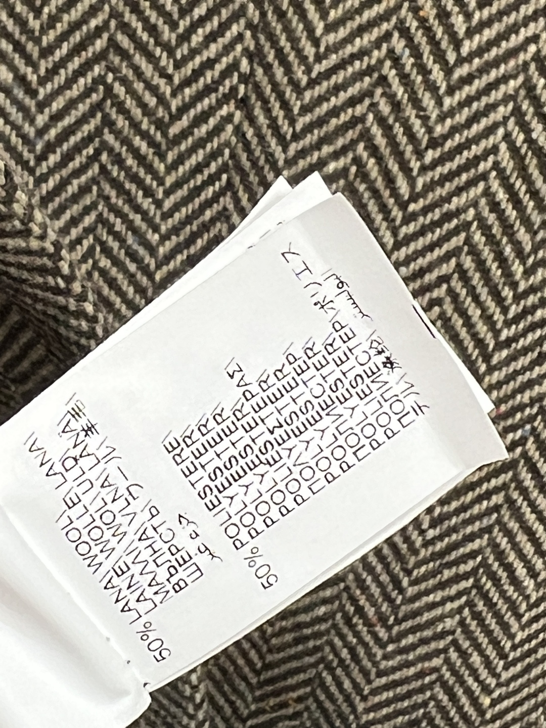 BC家 25早秋新款 毛呢拼接格纹西装外套 衣袖撞色复古格纹拼接卷边开叉设计 自带纹理感 枪驳领中长款 