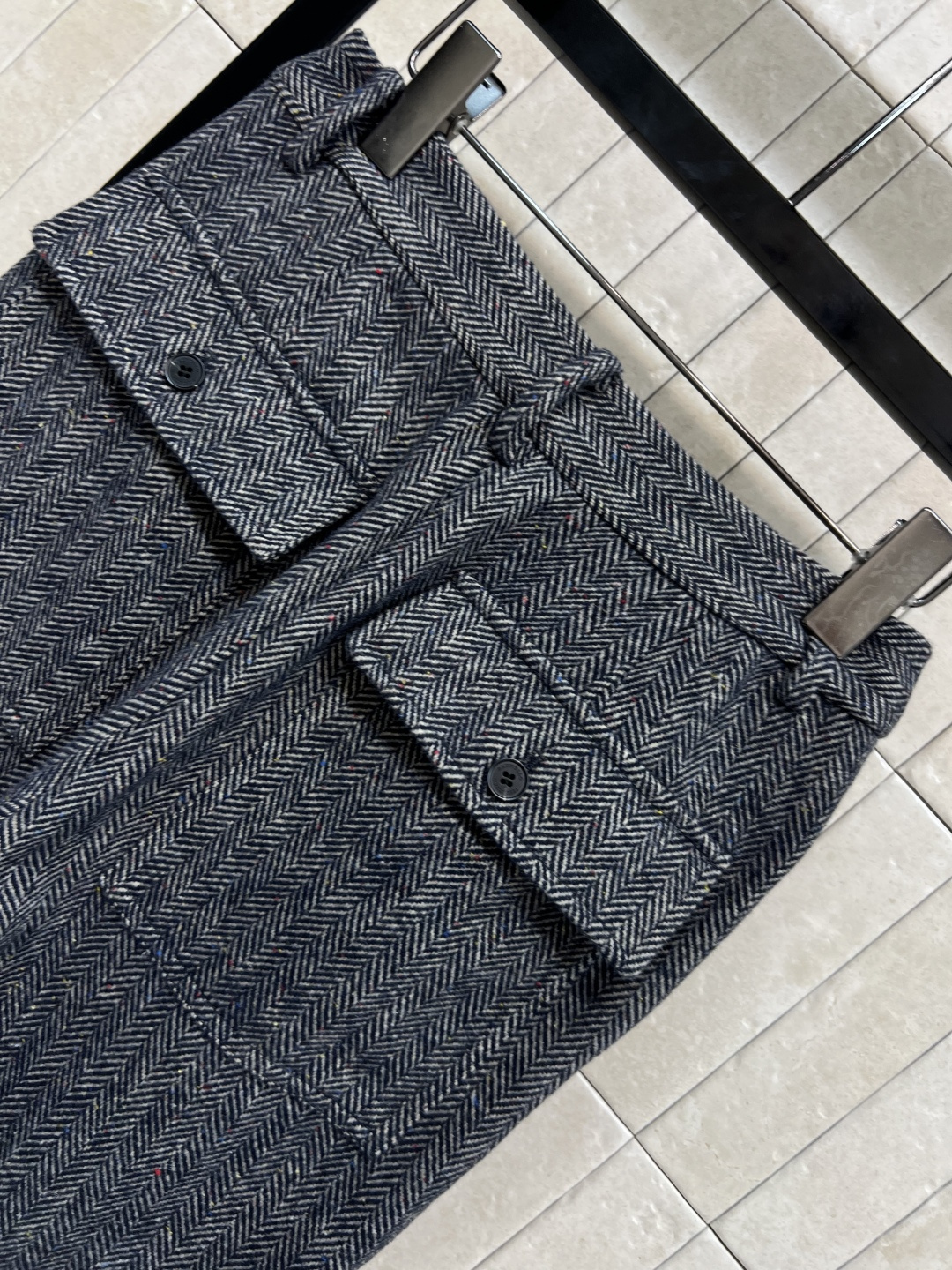 BC家 25早秋新款 毛呢休闲裤 时髦洋气的人字纹羊毛裤 慵懒休闲推荐 日常搭配太显瘦啦 定制人字纹的羊