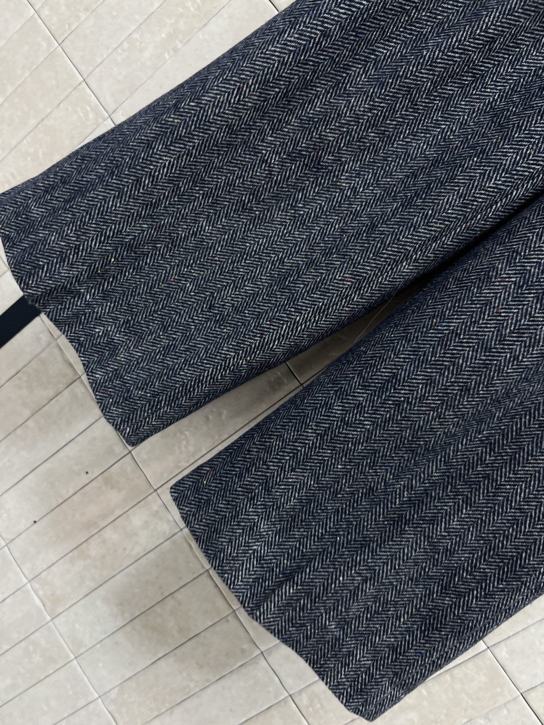 BC家 25早秋新款 毛呢休闲裤 时髦洋气的人字纹羊毛裤 慵懒休闲推荐 日常搭配太显瘦啦 定制人字纹的羊