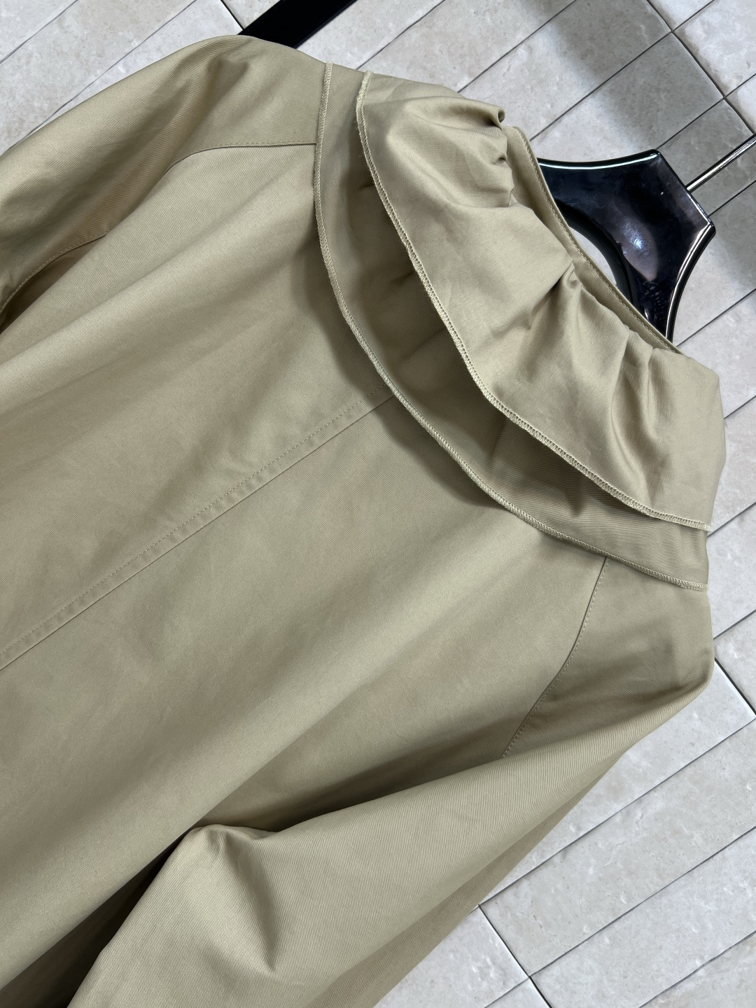 D家 25早秋新款 荷叶领长袖衬衫裙 荷叶领自带温柔知性气质 可拆卸立领设计 宽松版型 百搭完全不挑身材