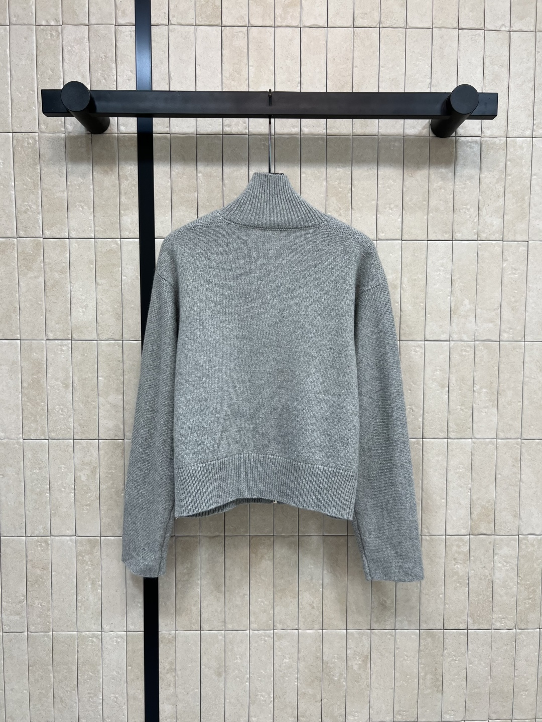 25早秋新款 中性灰立领针织外套 重磅羊毛纱线质感细腻柔软  酷帅时髦高级单品 上身满满的减龄少女感 百