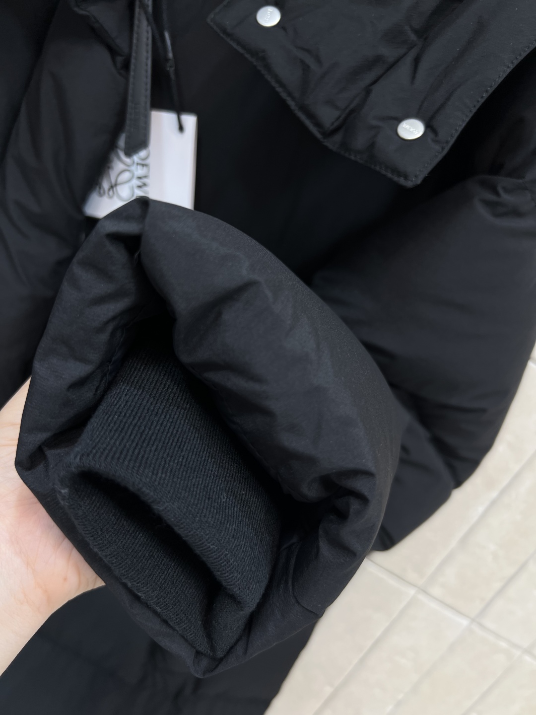 LW家 25早秋新款 连帽立领中才款面包羽绒服 可拆卸连帽立领设计 中长款面包服版型 下摆花边苞抽绳收腰